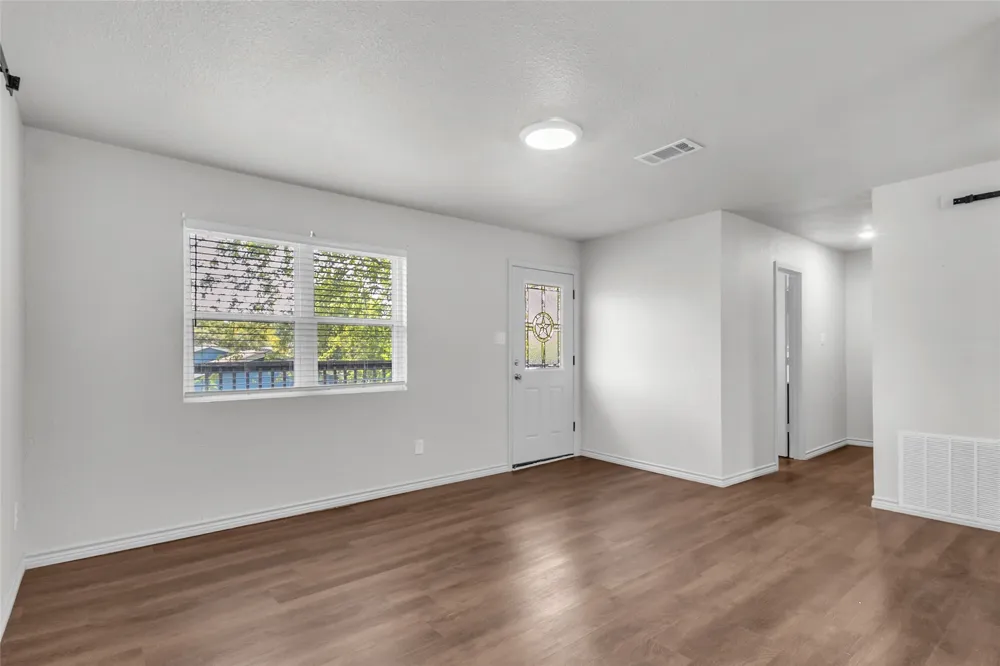242 Autumn Wood Trail Gun Barrel City, TX 75156