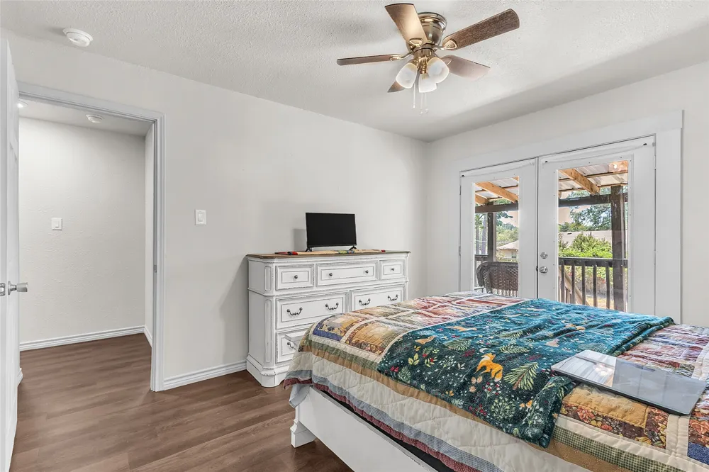 242 Autumn Wood Trail Gun Barrel City, TX 75156