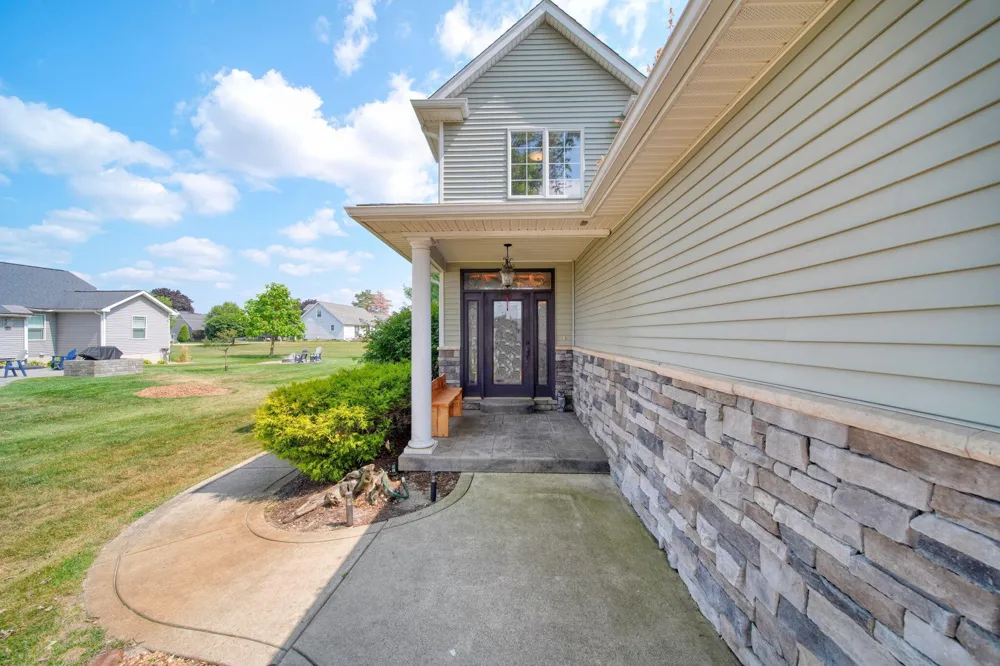 123 Grand Pointe Drive Brooklyn, MI 49230