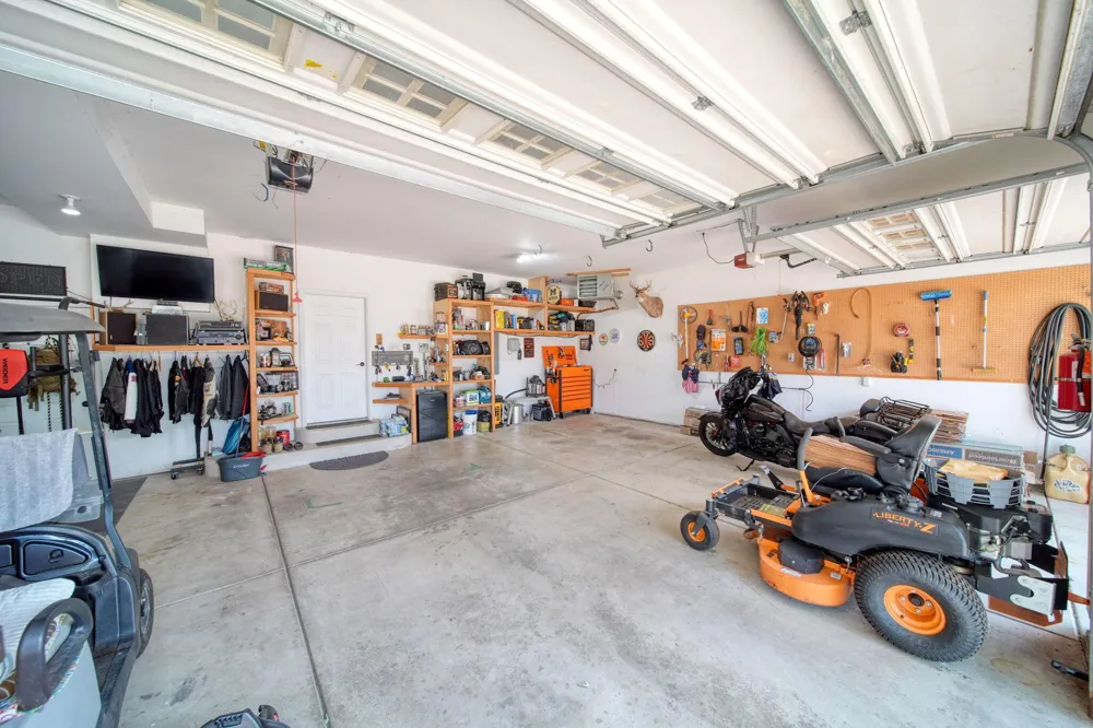 123 Grand Pointe Drive Brooklyn, MI 49230