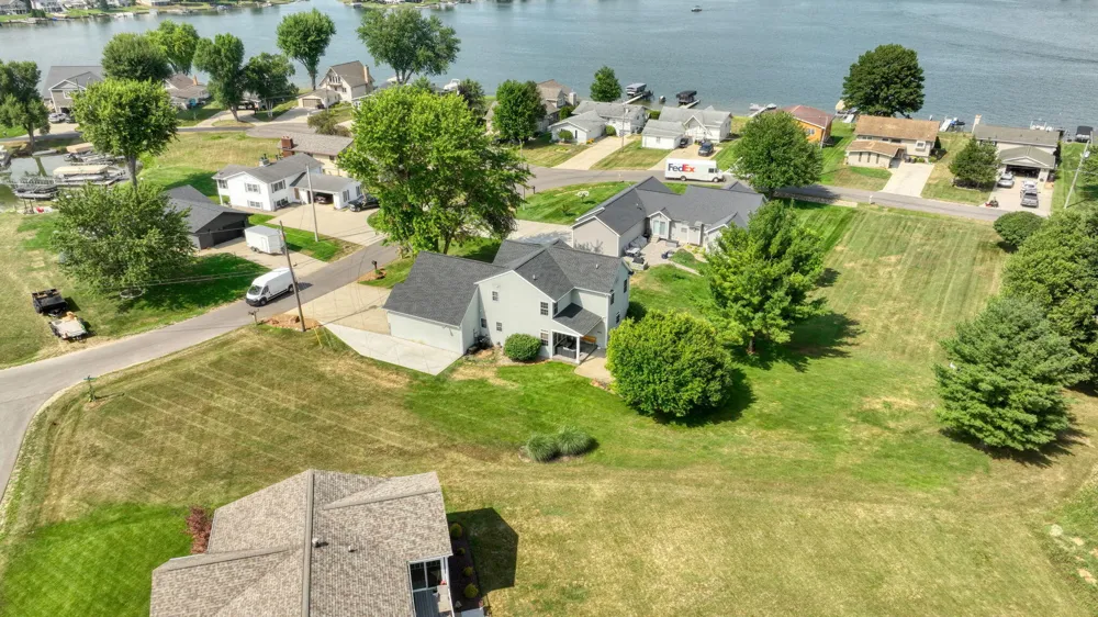 123 Grand Pointe Drive Brooklyn, MI 49230