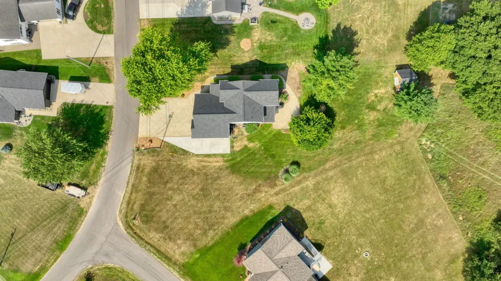 123 Grand Pointe Drive Brooklyn, MI 49230