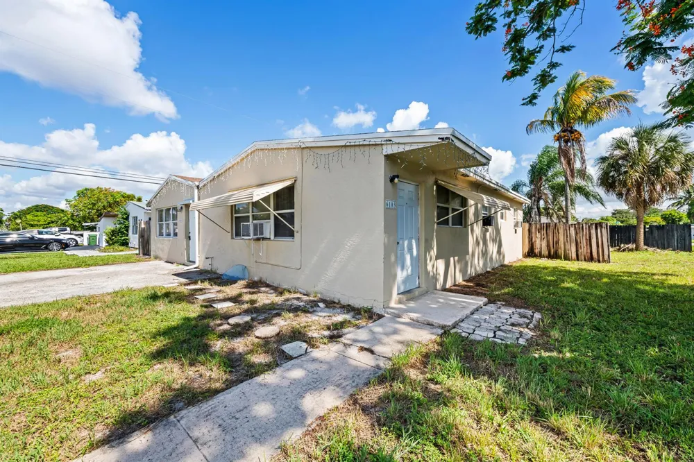 6103 SW 2ND STREET Margate, FL 33068