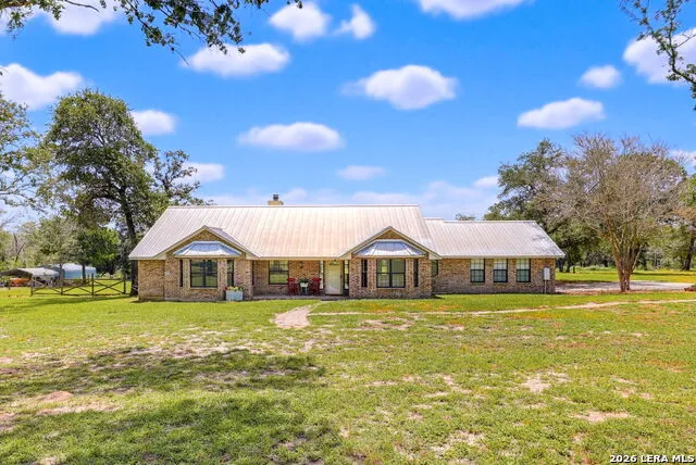 201 Hickory Run La Vernia, TX 78121
