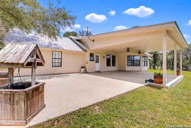 201 Hickory Run La Vernia, TX 78121