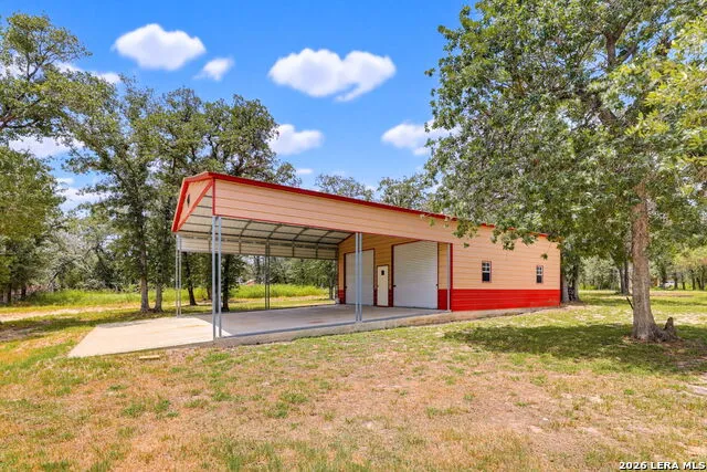 201 Hickory Run La Vernia, TX 78121