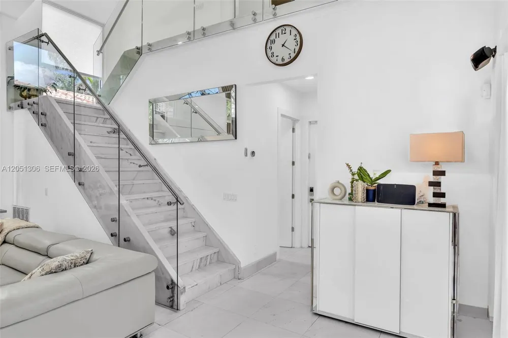 71 Snowy Owl Ter Plantation, FL 33324