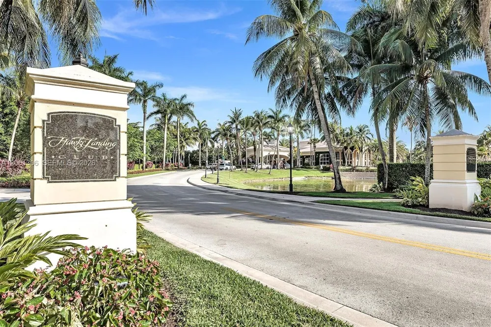 71 Snowy Owl Ter Plantation, FL 33324