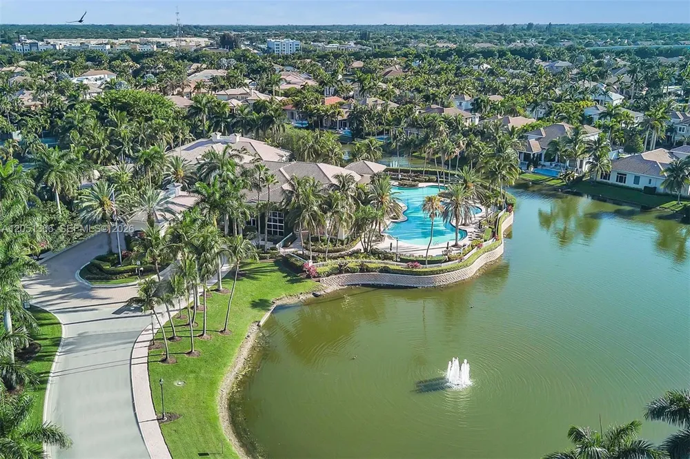 71 Snowy Owl Ter Plantation, FL 33324