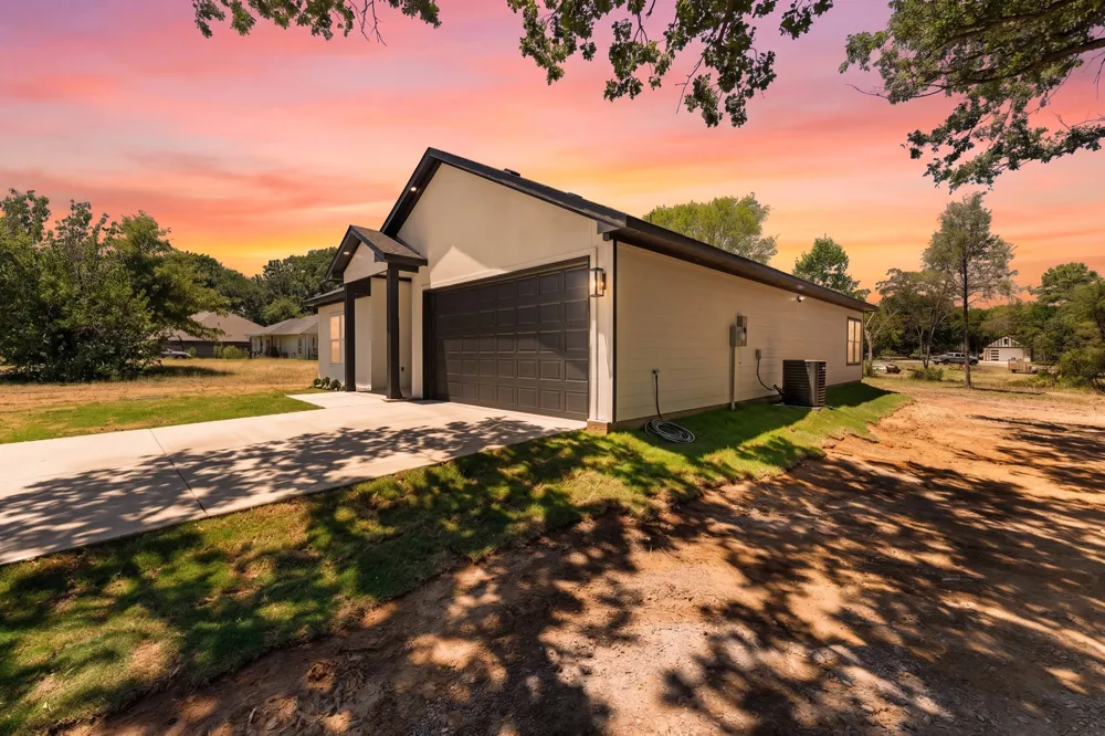 104 Clear Fork Street Gun Barrel City, TX 75156