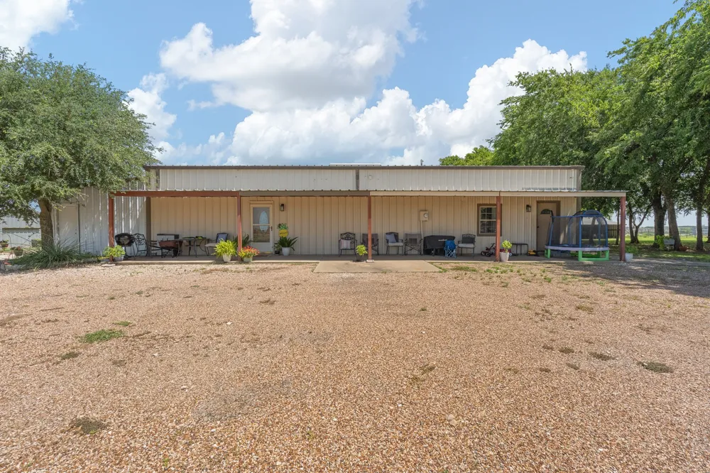 8648 County Road 1128 Godley, TX 76044