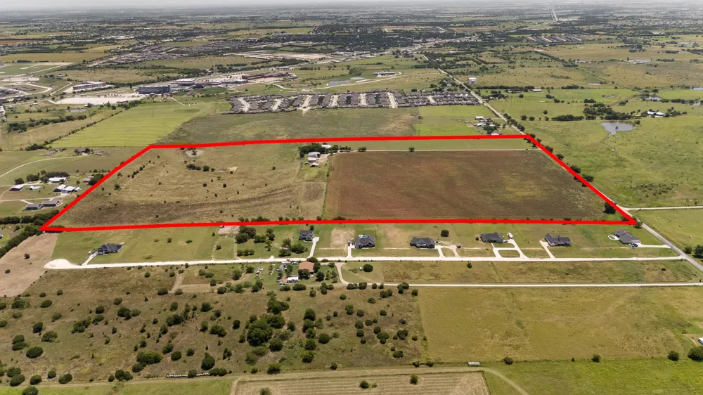 8648 County Road 1128 Godley, TX 76044