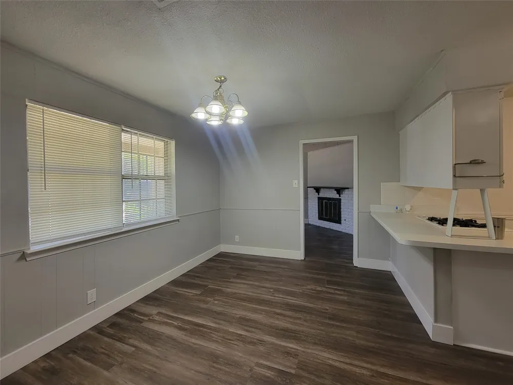 829 E Mustang Street Crowley, TX 76036