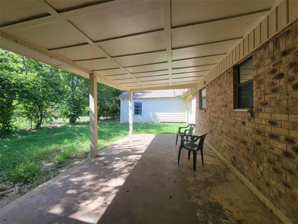 829 E Mustang Street Crowley, TX 76036