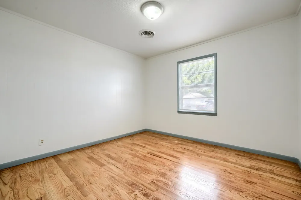 1802 Refinery Road Gainesville, TX 76240