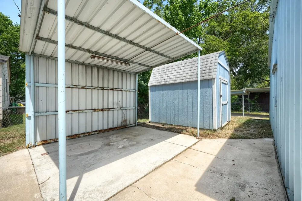 1802 Refinery Road Gainesville, TX 76240