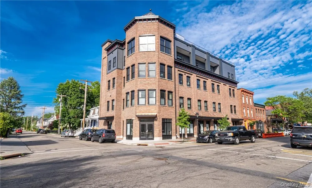 226 Main Street #301 Beacon, NY 12508