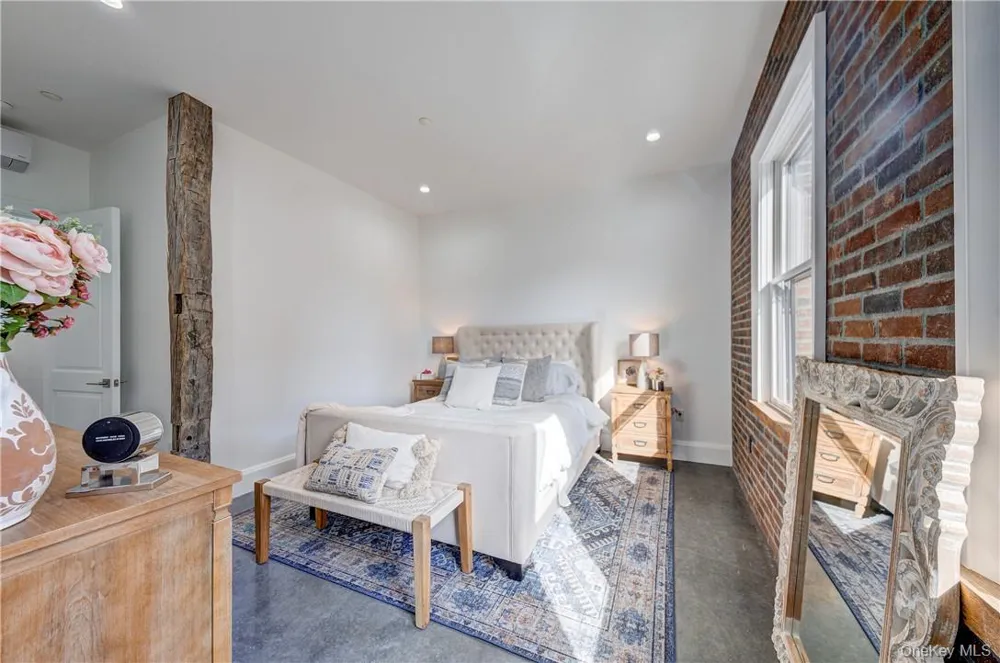 226 Main Street #301 Beacon, NY 12508