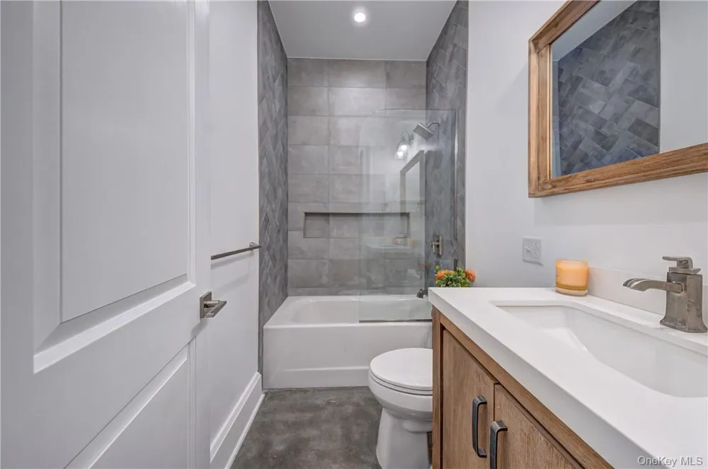 226 Main Street #301 Beacon, NY 12508