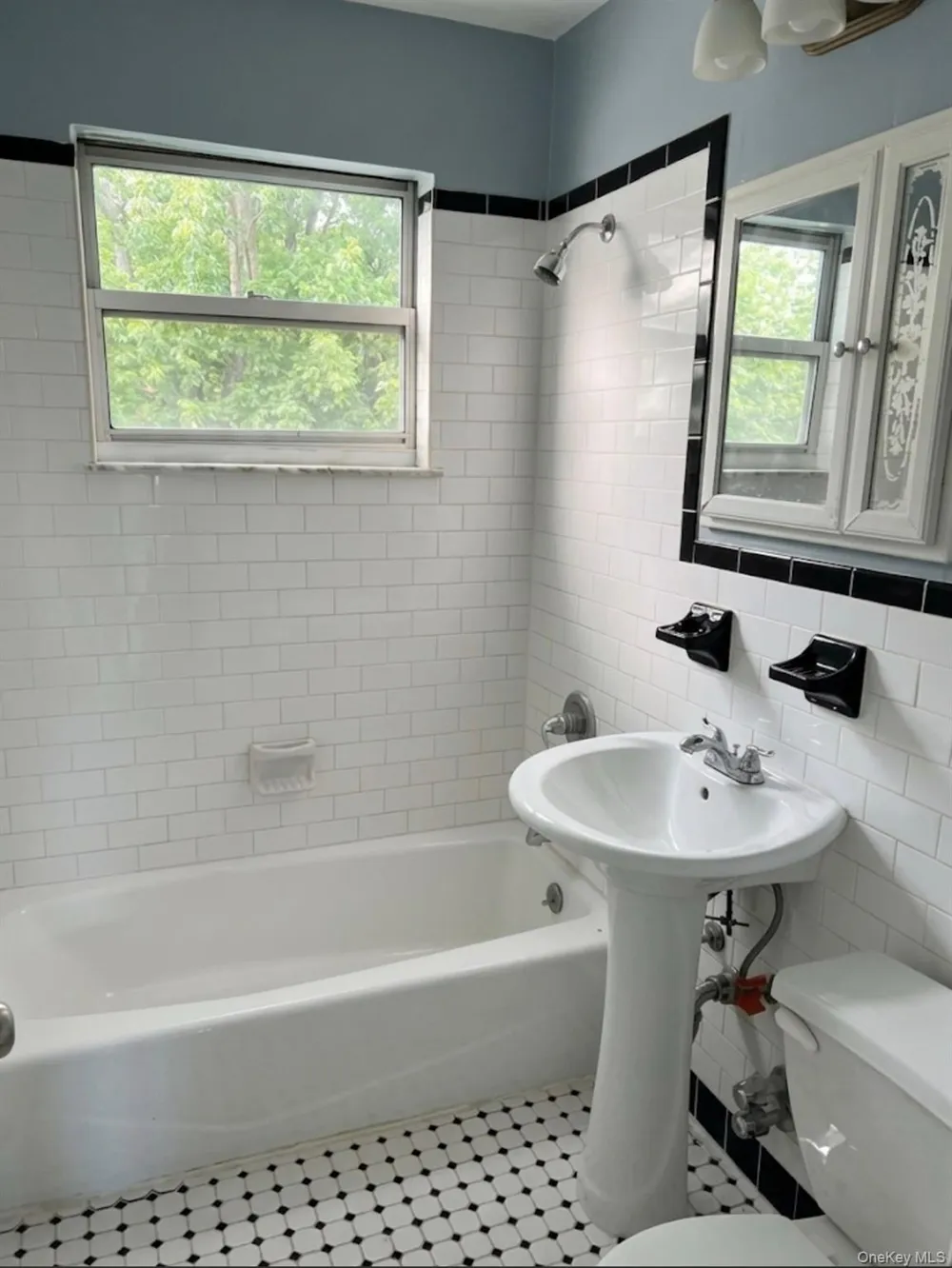 205 W Post Road #E2H White Plains, NY 10606