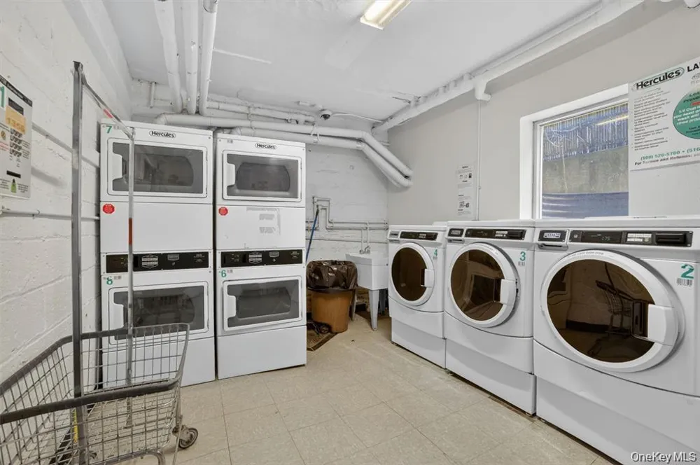 205 W Post Road #E2H White Plains, NY 10606