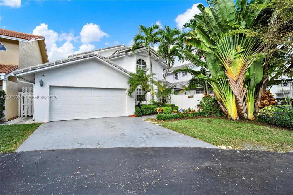 10825 SW 91st Ln Miami, FL 33176