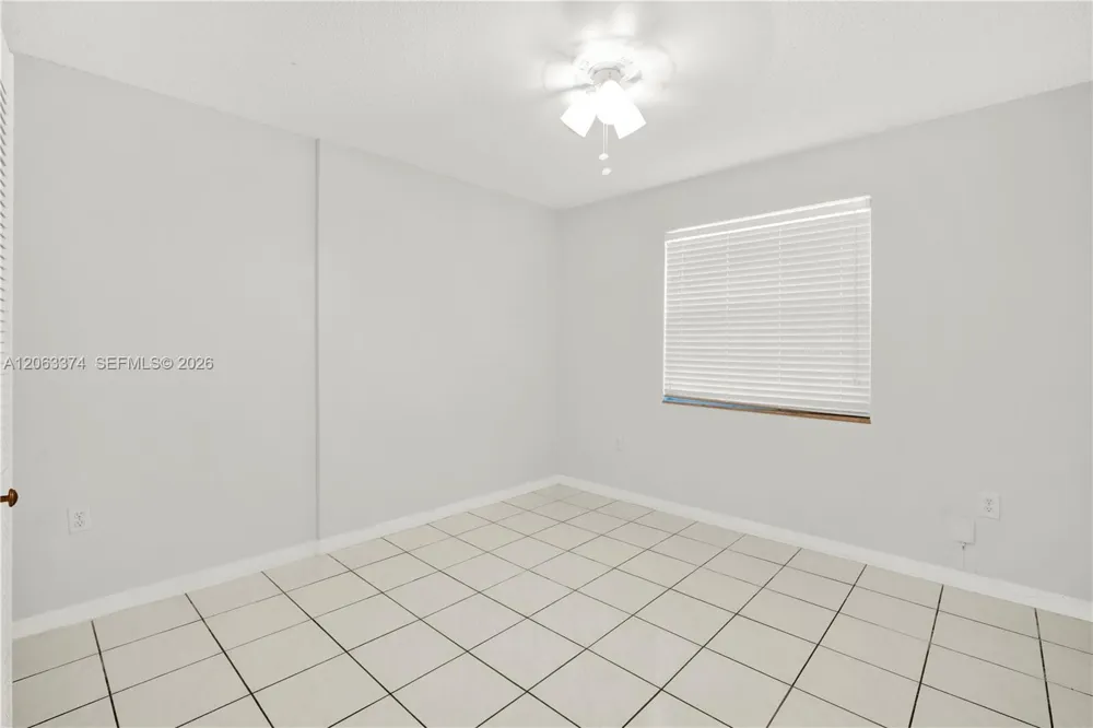 10825 SW 91st Ln Miami, FL 33176