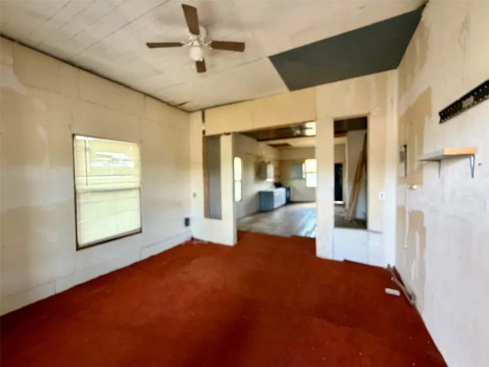 210 E Campbell Street Stamford, TX 79553
