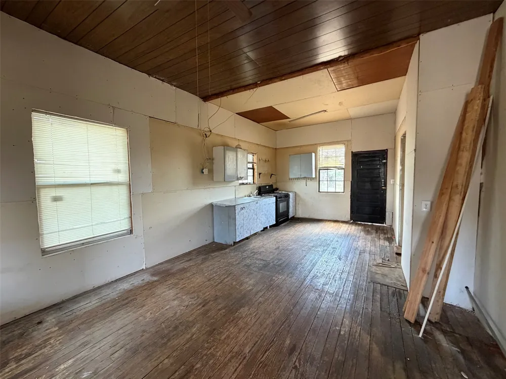 210 E Campbell Street Stamford, TX 79553