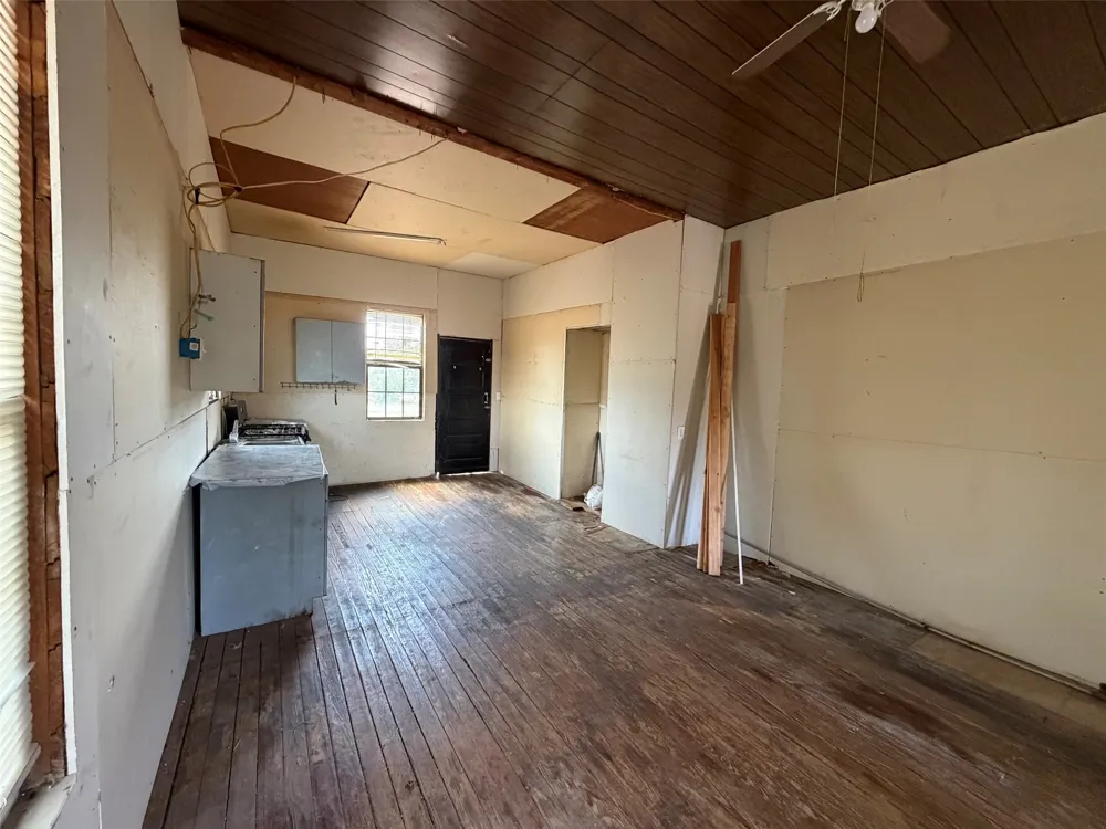 210 E Campbell Street Stamford, TX 79553