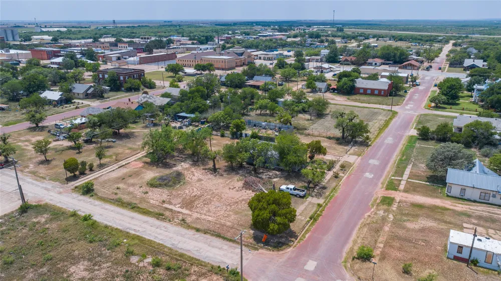 210 E Campbell Street Stamford, TX 79553
