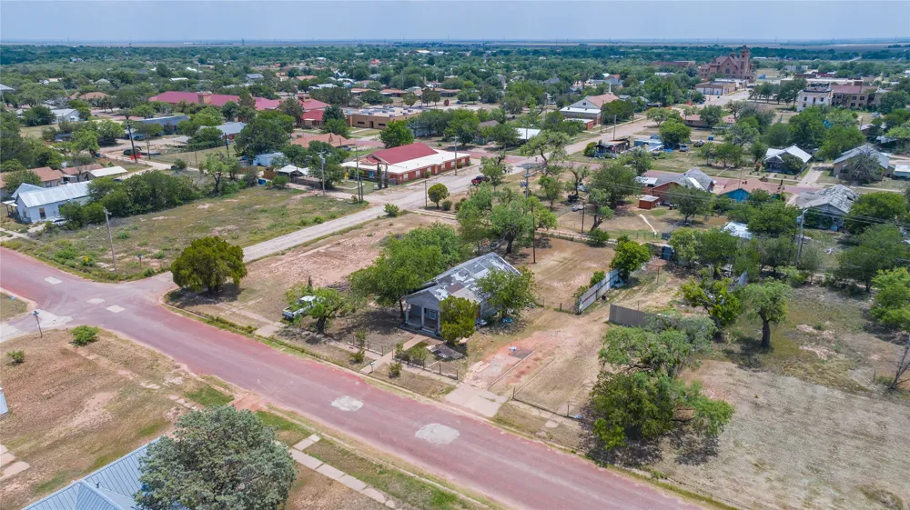 210 E Campbell Street Stamford, TX 79553