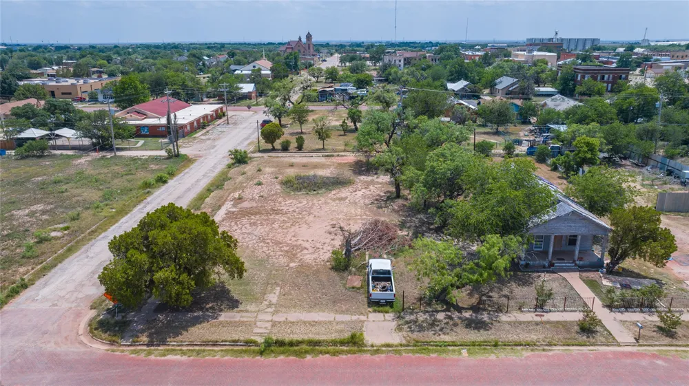 210 E Campbell Street Stamford, TX 79553