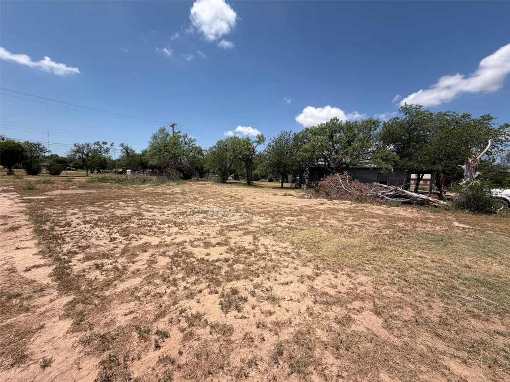 210 E Campbell Street Stamford, TX 79553