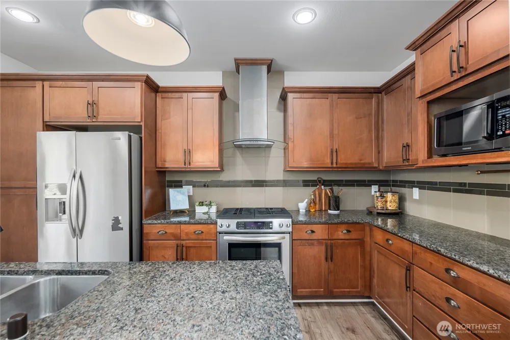 1382 Chelssea Walk NE Issaquah, WA 98029