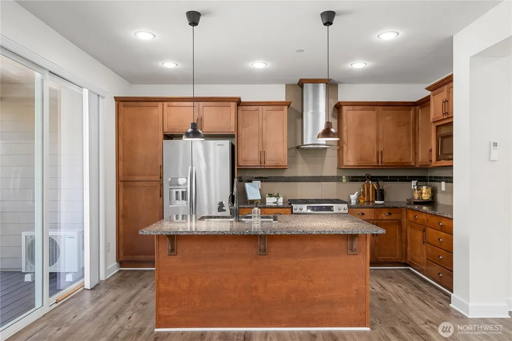 1382 Chelssea Walk NE Issaquah, WA 98029
