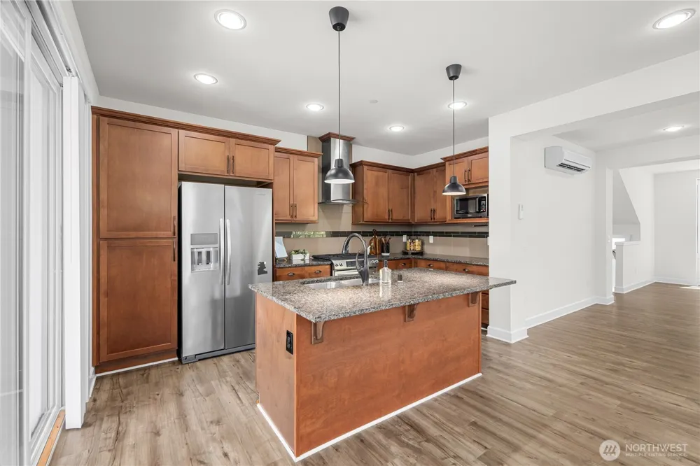 1382 Chelssea Walk NE Issaquah, WA 98029