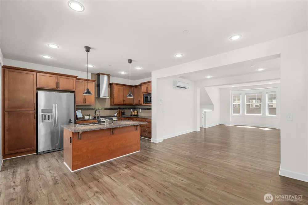 1382 Chelssea Walk NE Issaquah, WA 98029