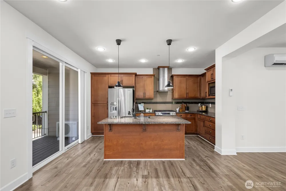 1382 Chelssea Walk NE Issaquah, WA 98029
