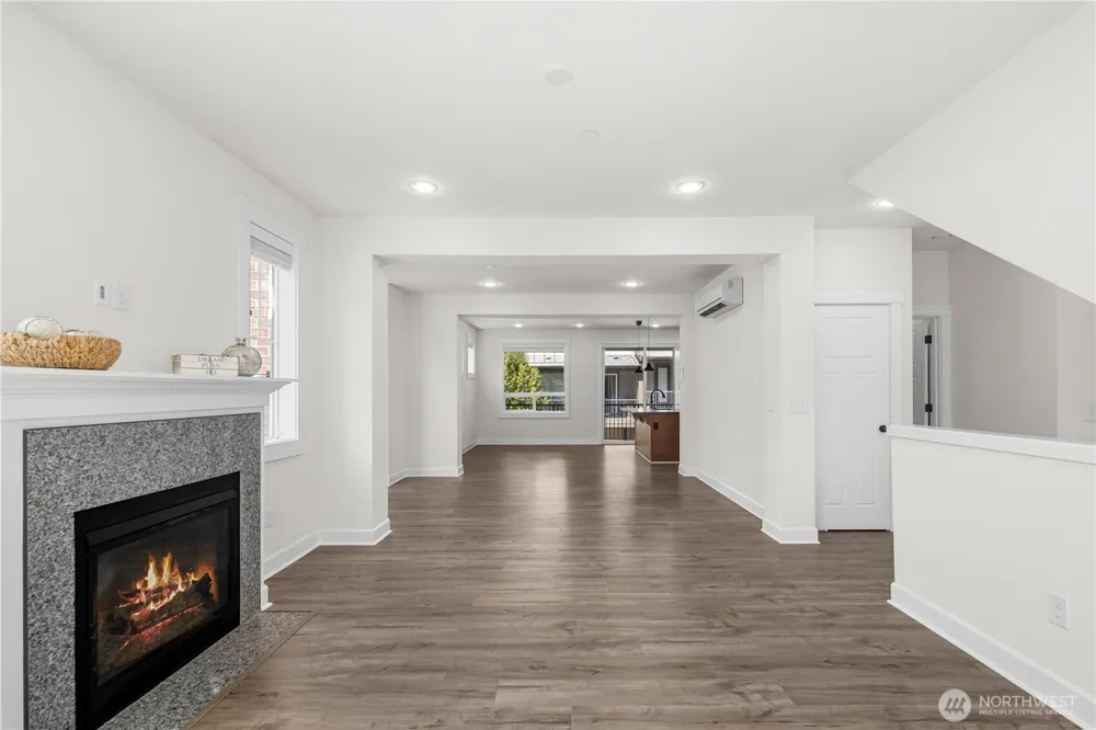 1382 Chelssea Walk NE Issaquah, WA 98029
