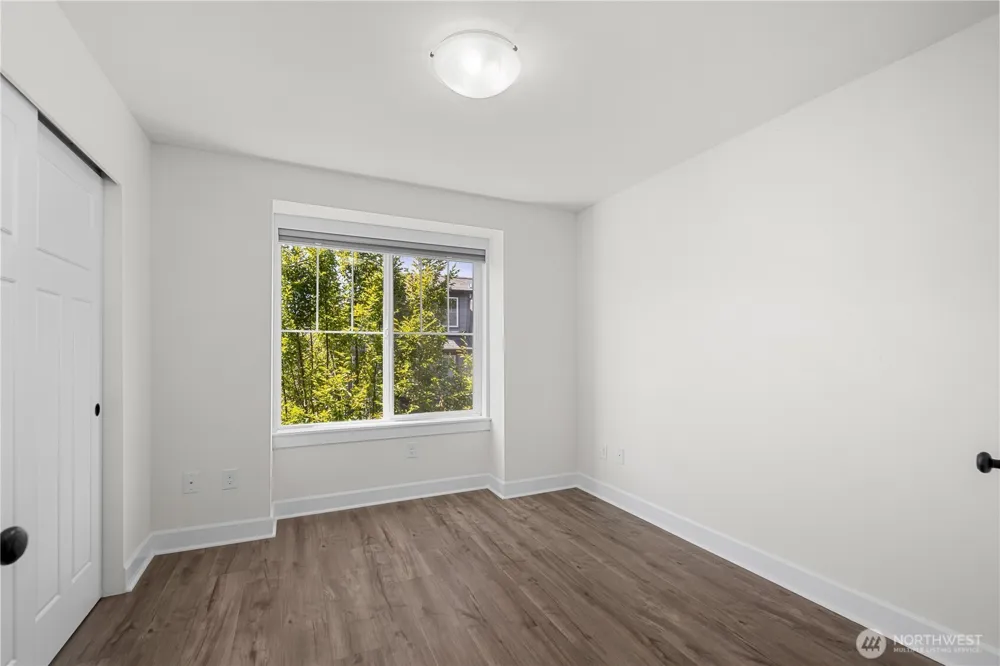 1382 Chelssea Walk NE Issaquah, WA 98029