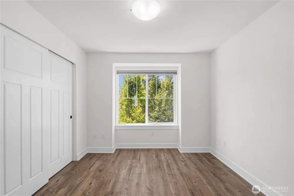 1382 Chelssea Walk NE Issaquah, WA 98029