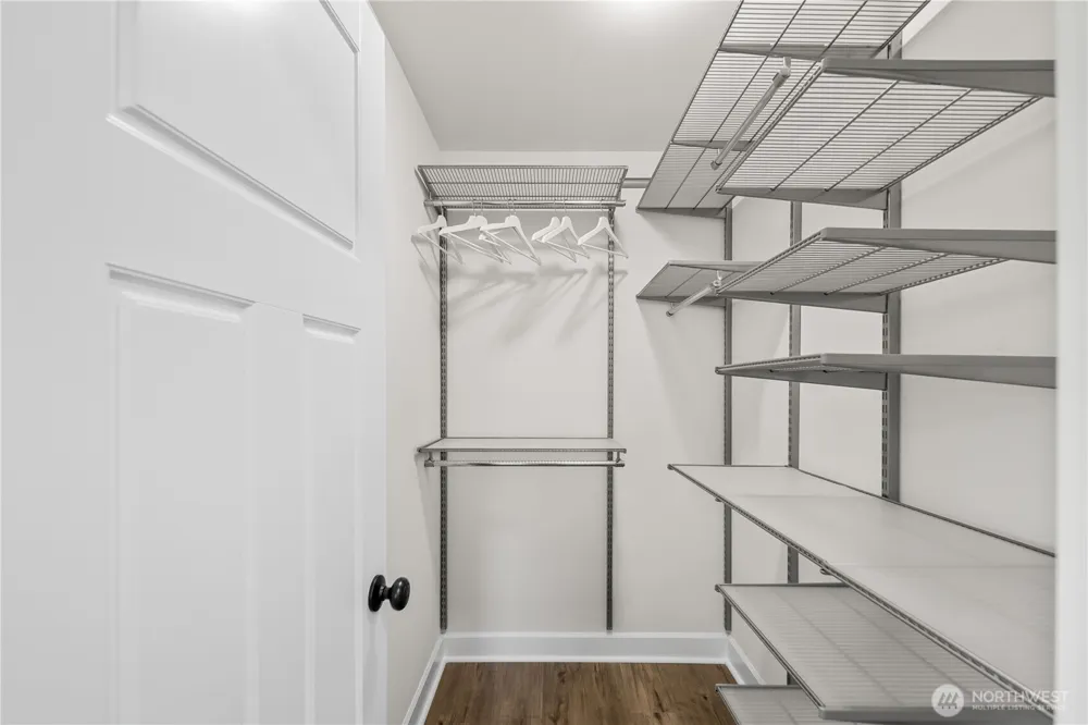 1382 Chelssea Walk NE Issaquah, WA 98029