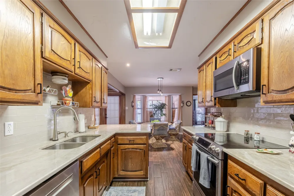 22 Greenbriar Street Mineral Wells, TX 76067
