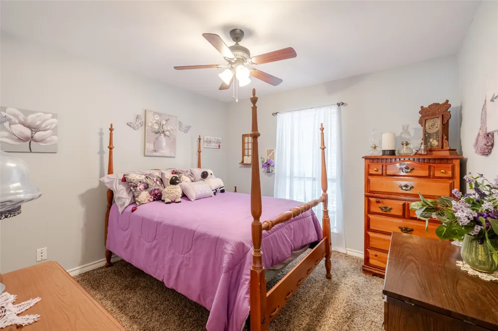22 Greenbriar Street Mineral Wells, TX 76067