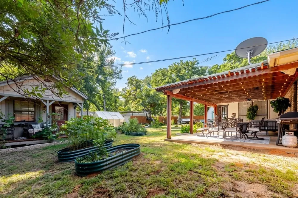 22 Greenbriar Street Mineral Wells, TX 76067