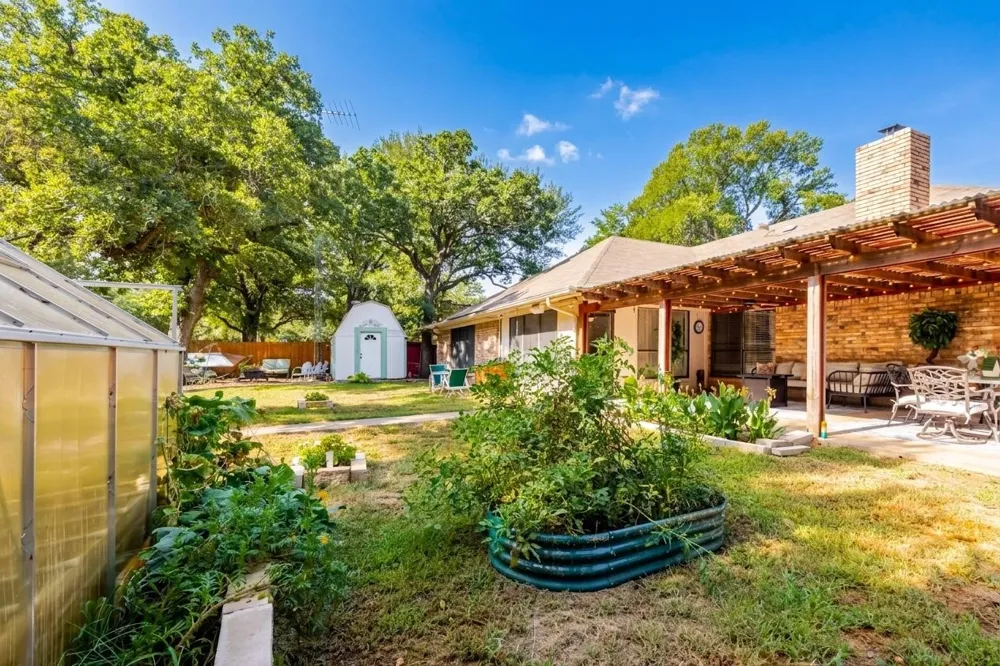 22 Greenbriar Street Mineral Wells, TX 76067