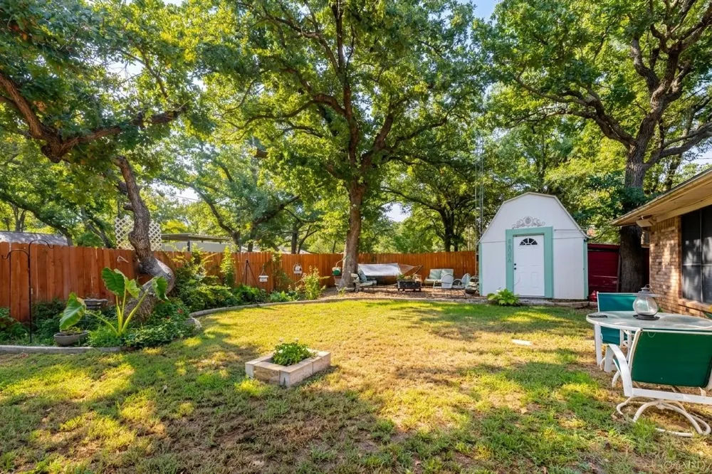 22 Greenbriar Street Mineral Wells, TX 76067
