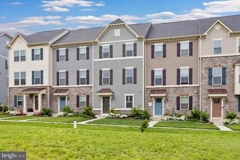 6070 FALLFISH COURT