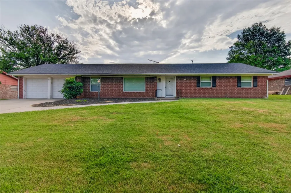 1312 Melmart Drive Bartlesville, OK 74006